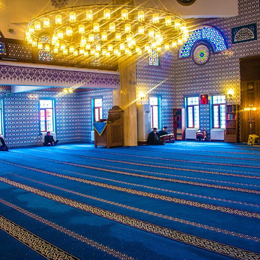 Demirci Cami Halısı